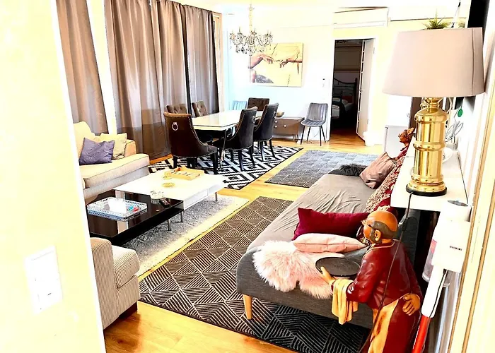 Baynunah Suites Aparthotel München